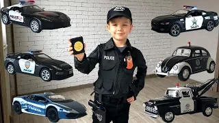 Марк стал полицейским. Учим марки больших полицейских машинок. Видео для детей.