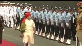 PM Modi inspecting the Guard of Honour at Red Fort in Delhi on 15 August