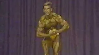 Bodybuilder Jorge Betancourt Contest Posing