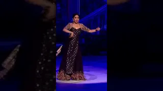 Madhuri Dixit and Ravina Tandon Dance On Tip Tip Barsa Paani | Madhuri Dixit | Ravina Tandon | Dance