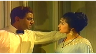 Arguement Between Asha Parekh & Pran About Love @ Asha Parekh, Manoj Kumar ,Simi, Pran