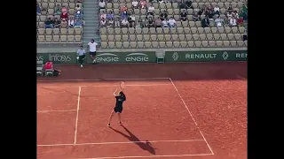 Emma Raducanu hitting hard duiring training at the French Open