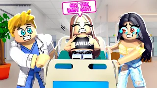 MY SISTER WAS RUSHED TO THE HOSPITAL! (Roblox  MAPLE HOSPITAL)