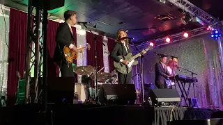 REO Brothers cover Penny Lane by the Beatles “U.S. Tour 2022 Skyway Seattle, Wa