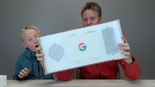 SURPRISE BOX FROM GOOGLE!!