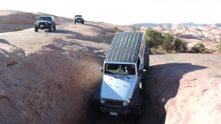 MICKEY'S HOT TUB - THIS IS HOW YOU DO IT - HELL'S REVENGE JEEP TRAIL - MOAB, UTAH