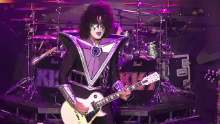 Kiss - Say Yeah!-Heaven's On Fire (Live)(Kiss Kruise VIII-2018 / Indoorshow One)