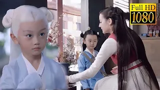 Fengjiu secretly gave birth to  gungun，his white hair is just like emperor