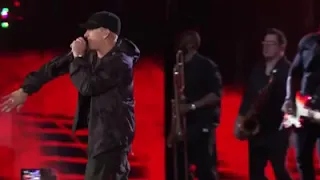 eminem -Lose yourself ( live )