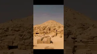 Grebek Isi Perut Piramida Unas di Saqqara Mesir