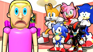 SONIC FAMILY VS TEAM EVIL MOM ESCAPE IN ROBLOX