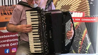 Alan Shute demonstrates the Pigini Primavera P75 3 voice 96 bass Piano Accordion