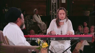 Beautiful Music with Mooji - Remember Who You Are (by Omkara)