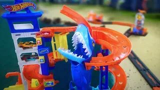 UM TUBARÃO ENORME ATACA A HOT WHEELS CITY! 💥🦈