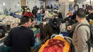 Corona-Welle in China: Überfüllte Krankenhäuser in Shanghai | AFP