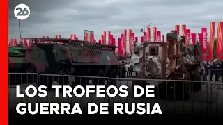 Rusia exhibe como "trofeos" tanques occidentales capturados en Ucrania | #26Global