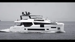 88 Sirena Yacht Walkthrough [Cannes Yachting Festival]