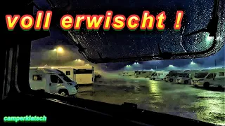 voll erwischt😲Unwetter trifft Wohnmobilstellplatz Cuxhaven / Nordsee⛈ die Vollzeit-Camper unterwegs