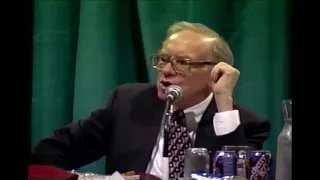 Warrent Buffett & Charlie Munger: Diversificar [subtitulado]