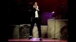 Michael Jackson-Billie Jean Live In Helsinki