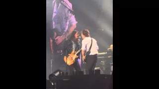 Paul McCartney & Dave Grohl - I Saw Her Standing There - The O2, London 23 May 2015