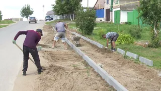 В Мамадыше строят долгожданный тротуар