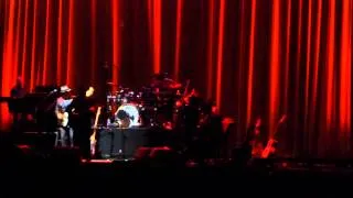 Leonard Cohen: The Gypsy's Wife 15.09.2013 The O2 London