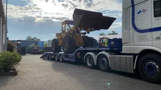 Loading of Caterpillar 966C timelaps