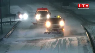 На Рівненщині випало до 15 сантиметрів снігу: як чистять дороги