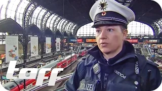 Unterwegs mit der Hamburger Bundespolizei | taff | ProSieben