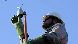 Desenergização da MT. Acesso por cesta aérea. CELESC.