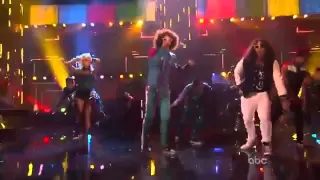 Justin Bieber dancing at AMA's Party Rock! ''I'm Sexy And I Know It''