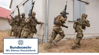 Gefecht in Schnöggersburg – Gebirgsjäger bereiten sich auf Einsatz vor - Bundeswehr