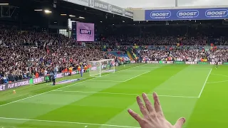 36000 Leeds United fans singing 🎶 Marching On Together