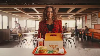 Anitta para a propaganda do Burger King - Larissa Machado