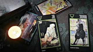 Beobachtet er dich in den sozialen Netzwerken? Online Tarot Legung