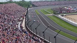 2022 Indy 500 start. Turn 4