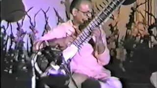 Pandit Nikhil Banerjee & Ustad Zakir Hussain  Raag; Shyam Kedar, Pilu