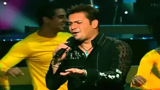 Victor Manuelle - La Vida Es Un Carnaval (Homenaje a Celia Cruz) En HD