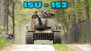 Działo samobieżne ISU-152 - Muzeum Techniki Wojskowej Gryf