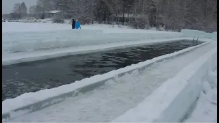 Второй раз в этом году плаваю в ледяной воде. 18 Декабря 2021г.