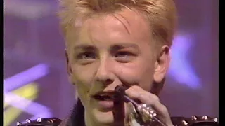 It Bites   1986 08 14   Calling All The Heroes @ TOTP