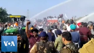 Indian Farmers Continue to Clash With Police