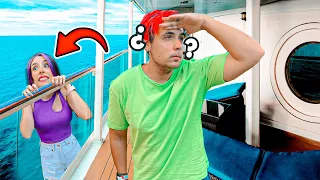 JUGANDO A LAS ESCONDIDAS EN UN CRUCERO DE LUJO | Lyna Vlogs