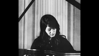 Martha Argerich plays Beethoven's 2nd Piano Concerto (live)