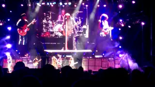 Aerosmith - Seasons of Wither (Steven Tyler on guitar) (07/10/2015 Salinas, CA)