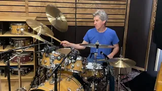 Chad Wackerman solo in 7/4