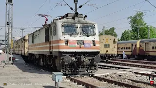 19224  Jammu Tawi   Gandhinagar Capital Express Traction change to E loco in  Bikaner