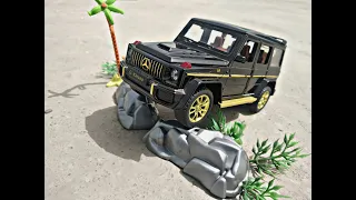 Che-Zhi | 1:32 | G-Klessa ( GoldenxBlack, SUV ) | DIECAST Model