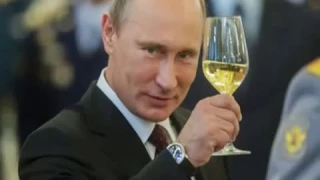 Дмитрий Путин поздравляет тебя с Днем рождения